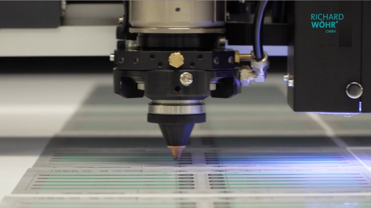 Folientastaturen, Frontfolien, Frontplatten und Touchscreens – Wir sind Ihr Experte!