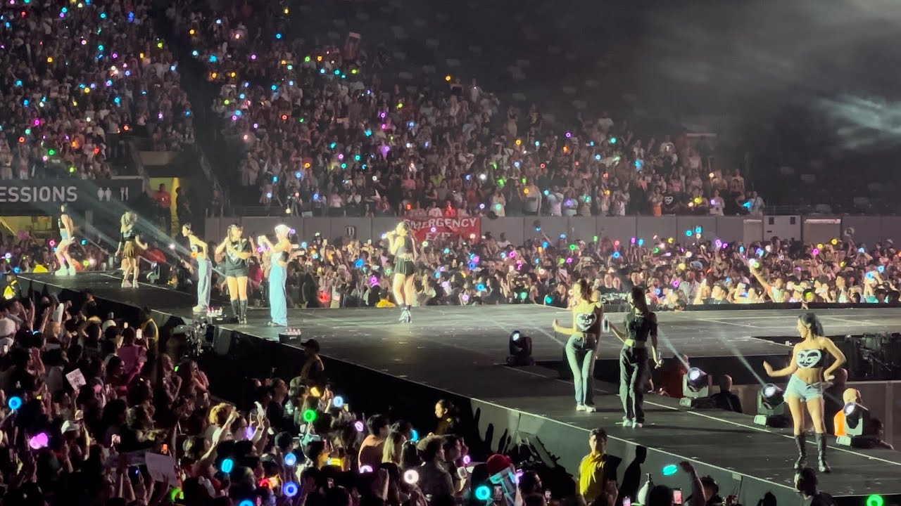 4K 230706 TWICE encore ‘Like Ooh-Ahh’ Ready To Be 5th world tour in New York New Jersey MetLife 트와이스