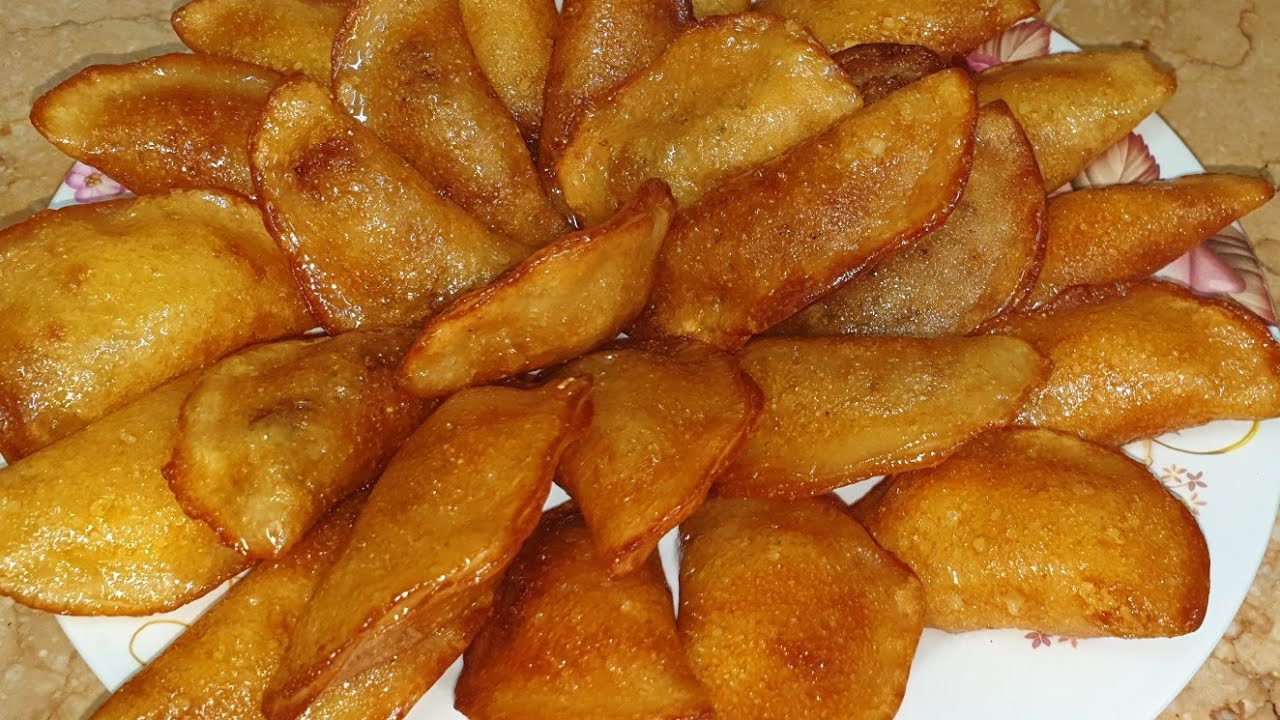 أشهر حلويات رمضان/ طريقة عمل القطايف  في المنزل/من أول العجينة وحتى التقديم بشكل وطعم رووعه