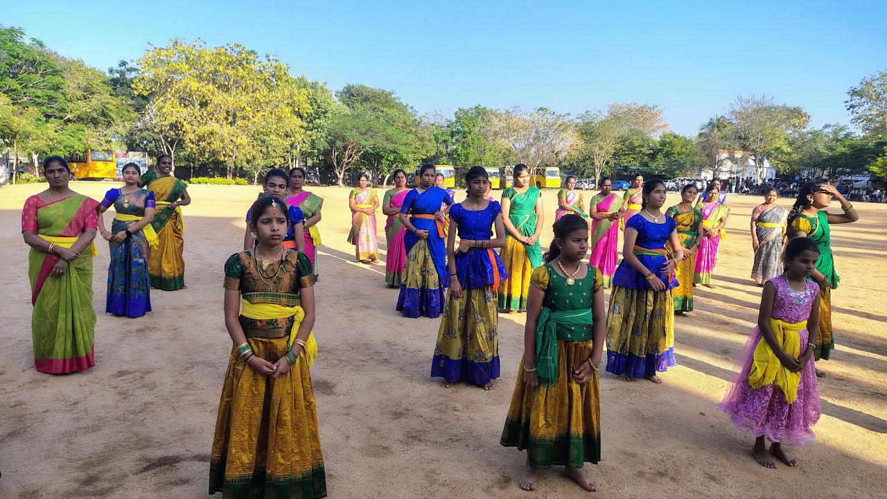 ராஜ மகாசக்தி வள்ளி கும்மி கலைக்குழுவின் வள்ளி கும்மி நிகழ்ச்சி CKEC காரமடை #live #vallikummi #kummi