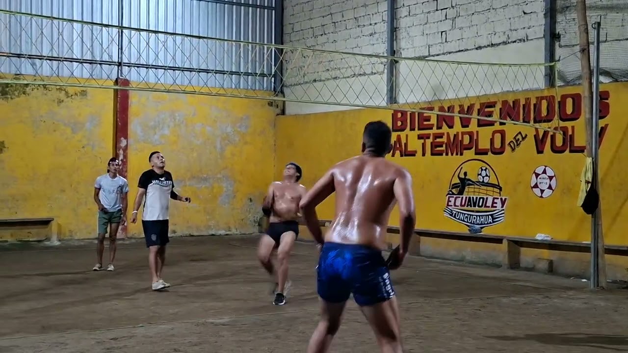 En el templo del voly tungurahua santo domingo TRÍO BAGUI vs TRÍO STEVEN 
