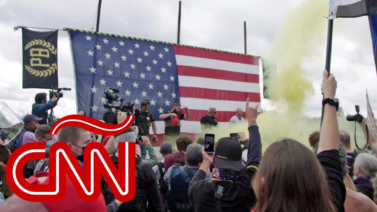 ¿Quiénes son los Proud Boys? Esto sabemos del grupo al que Trump pidió que “retrocedan y esperen”