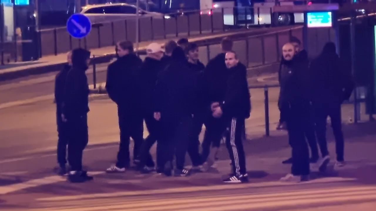Töölössä poliisit ja jalkapallofanit kohtaa