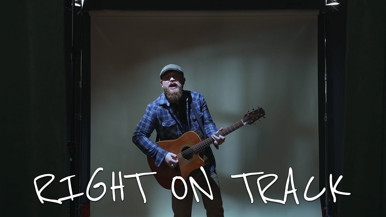 Tyler Braden - RIGHT ON TRACK (Visualizer)