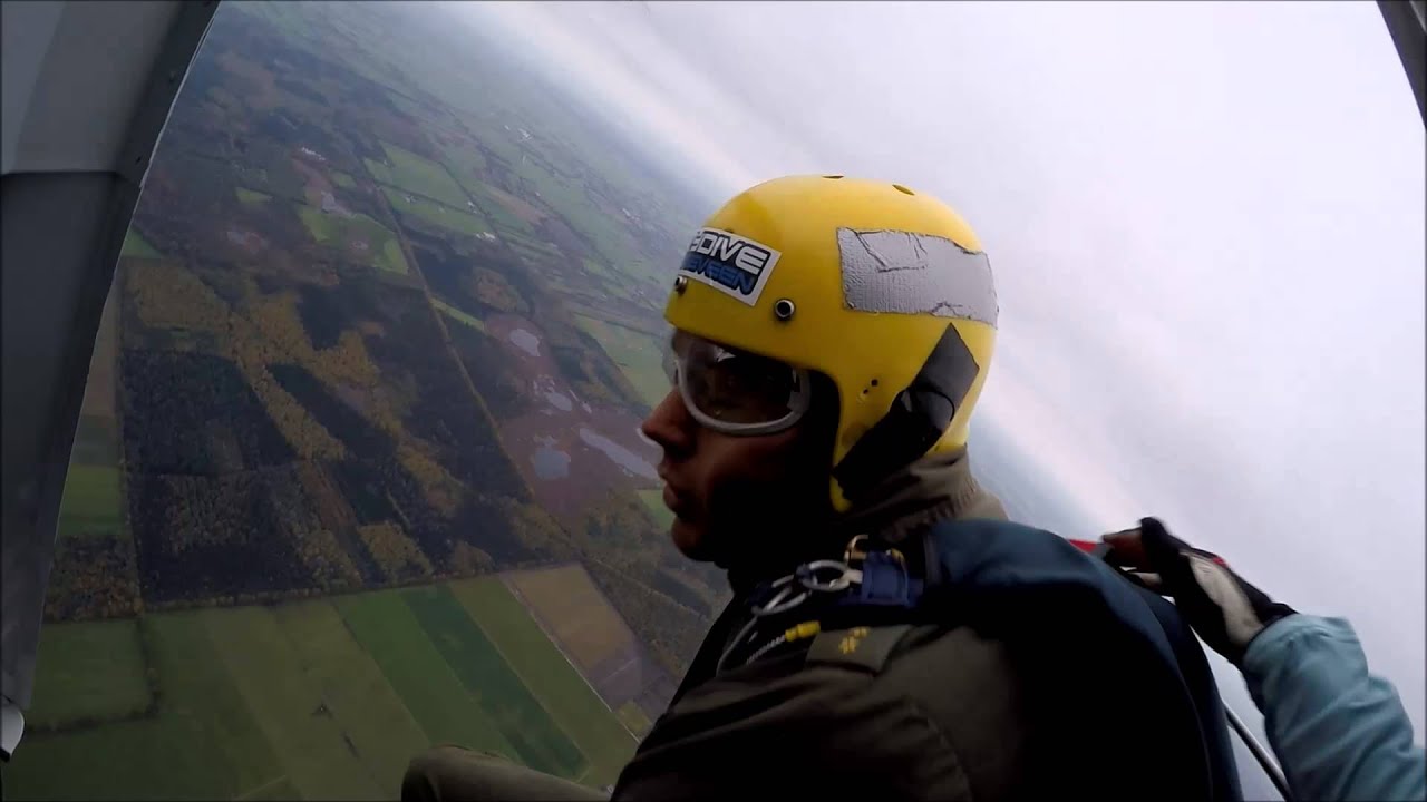 Static line jump, Skydive hoogeveen