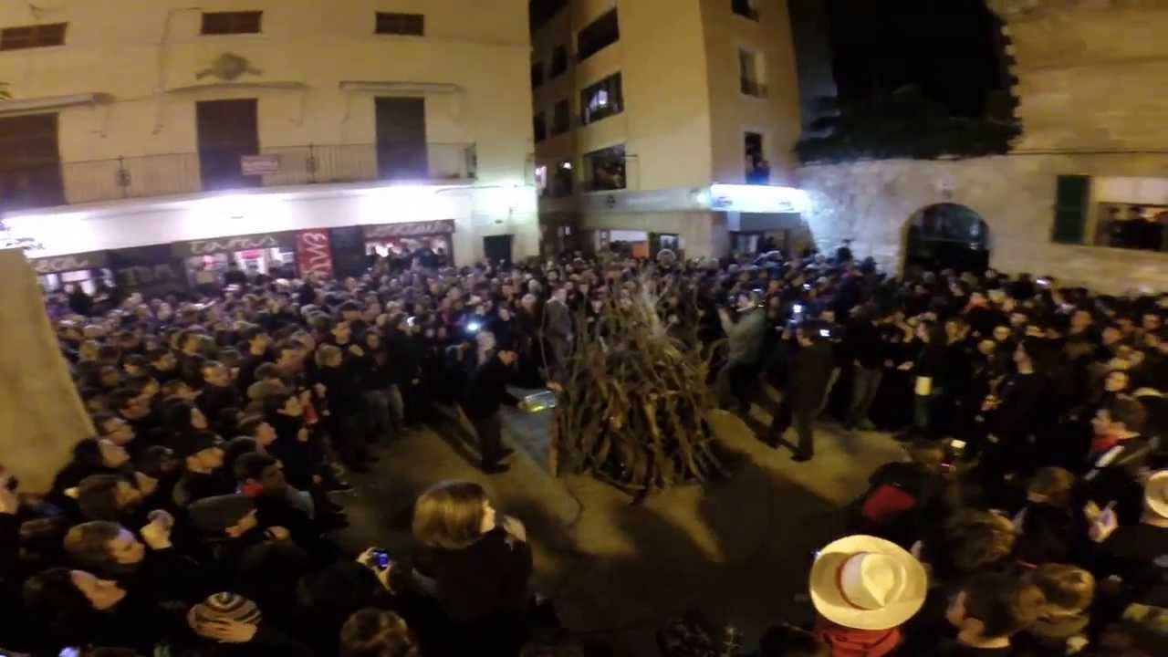 Sant Antoni Manacor 2014 encesa primer foguero