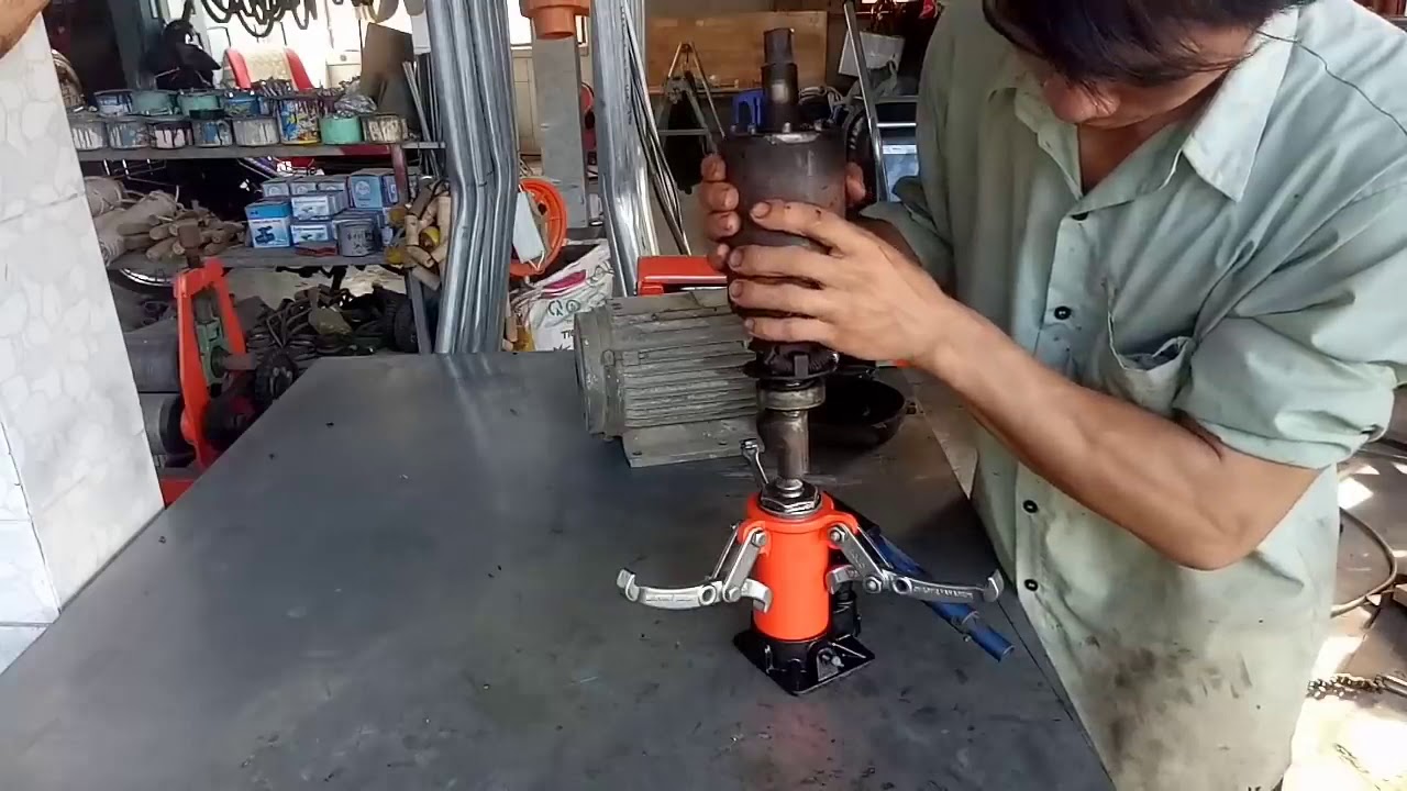 modifikasi cara membuat treker dengan dongkrak hidrolik..sangat mantaap