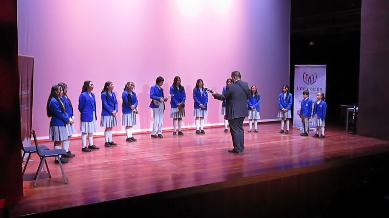 OYE (René Touzet) - ENTREVOZCES CORO INFANTIL JUVENIL Director: Óscar Mauricio Ramos Cañizales
