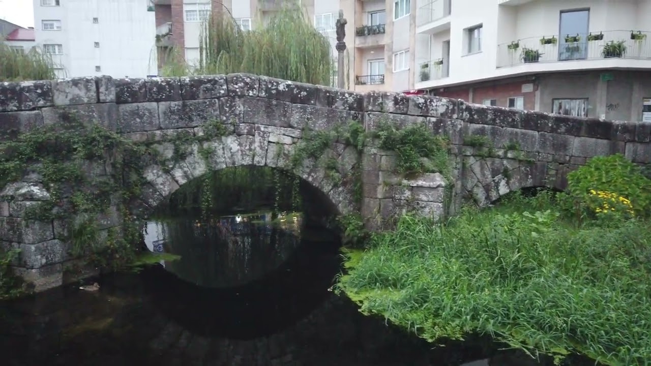 Ancient Roman bridge in Spain - Caldas de Reis walking tour 4K