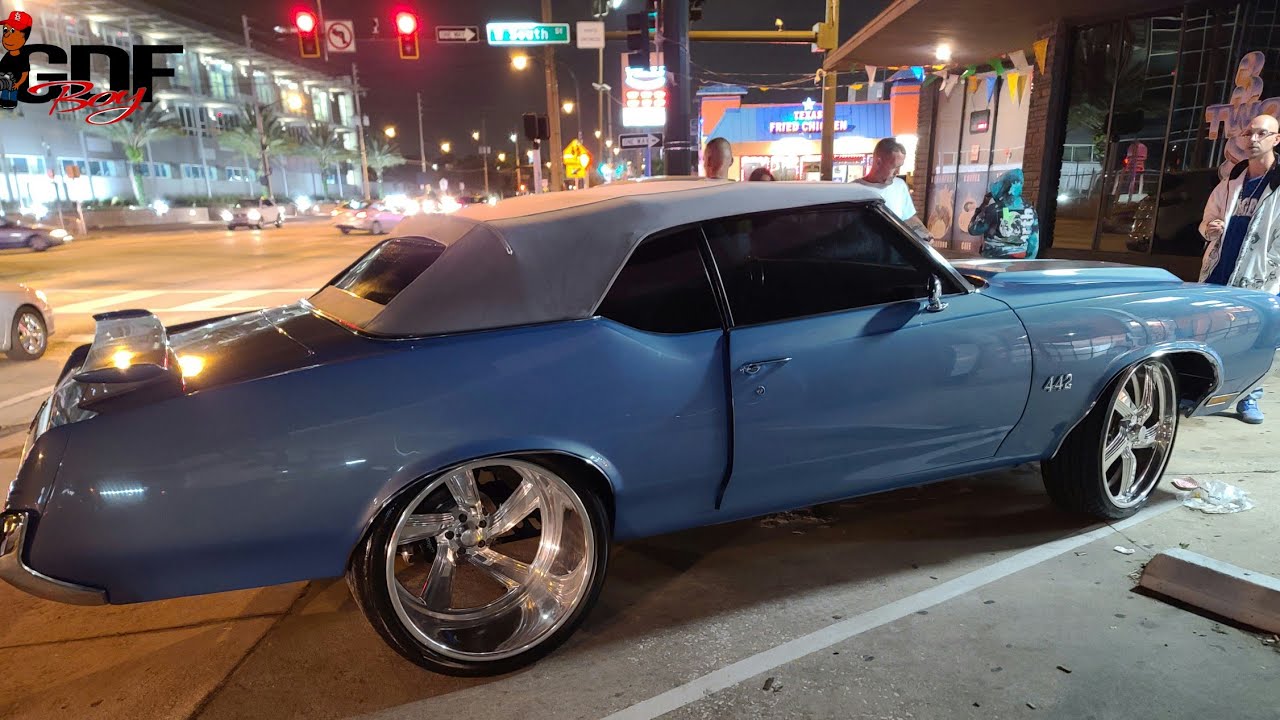 1970 Olds Cutlass 442 Vert on 24/24x15 Raceline Wheels