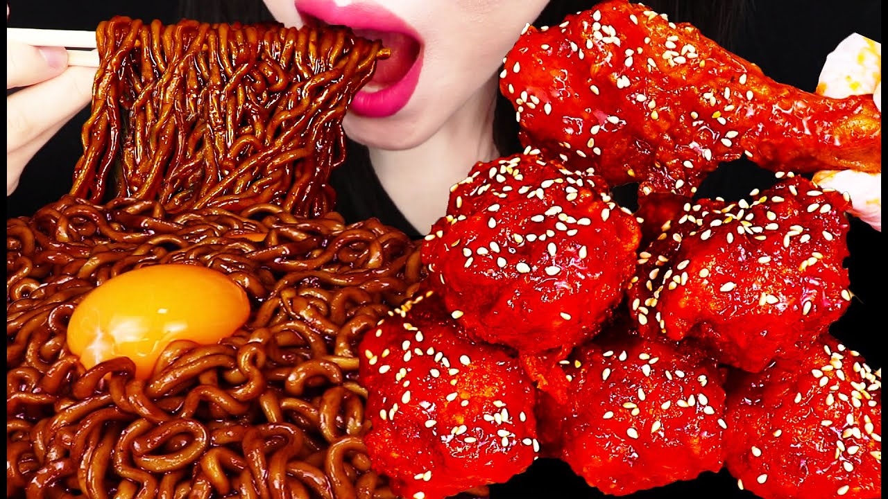 ASMR FINALLY!!! GIANT FRIED CHICKEN & BLACK BEAN NOODLES IS BACK 양념치킨 짜파게티 먹방 Mukbang, Eating