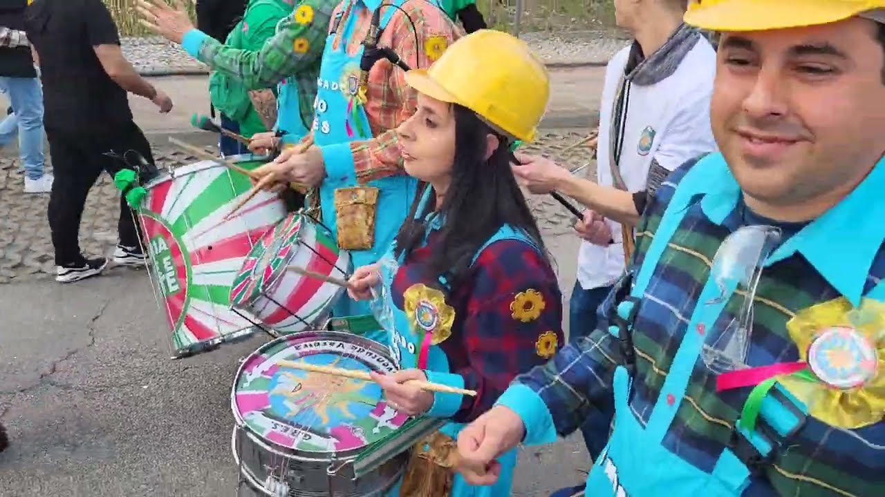 Bateria da Juventude Vareira @ domingo de carnaval Arrancada