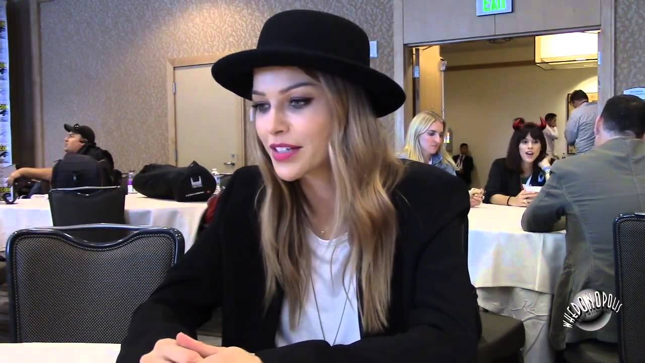 SDCC 2105: Lucifer: Lauren German 