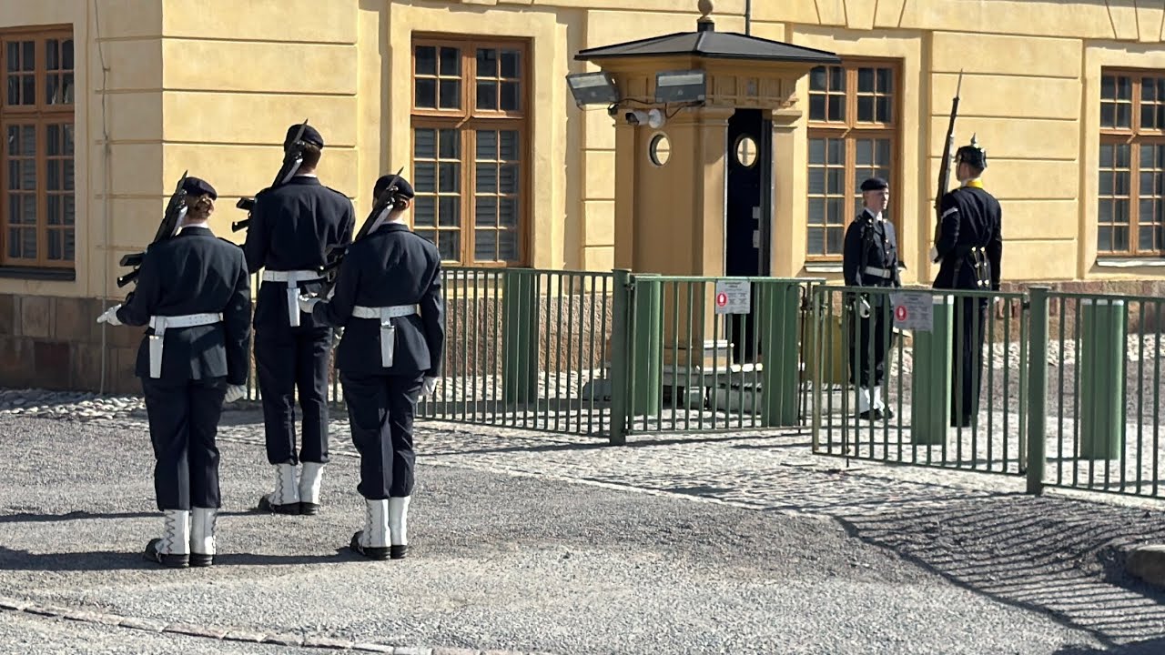 2025-04-02 Onsdag Vaktavlösning  SkyddC-Livgardet Kungens Komp.