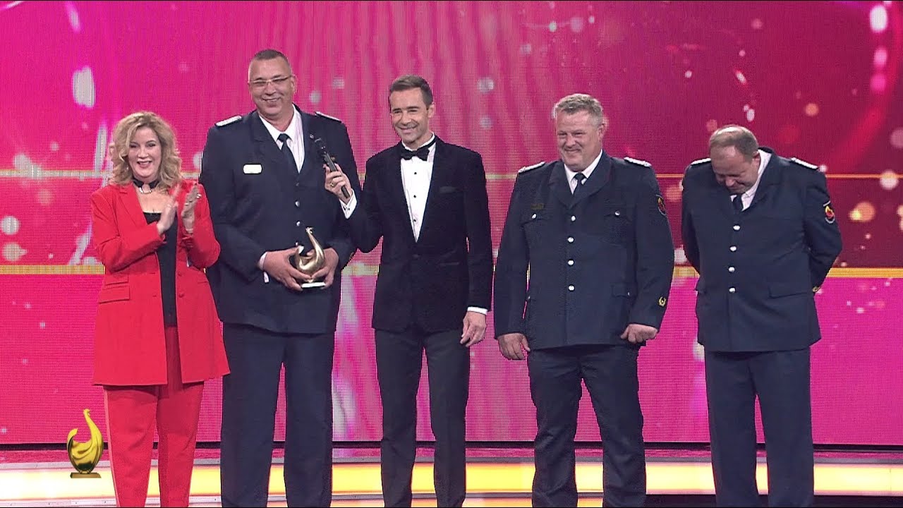Charity-Henne geht an freiwillige Helfer in Lübtheen | Goldene Henne 2019 | MDR