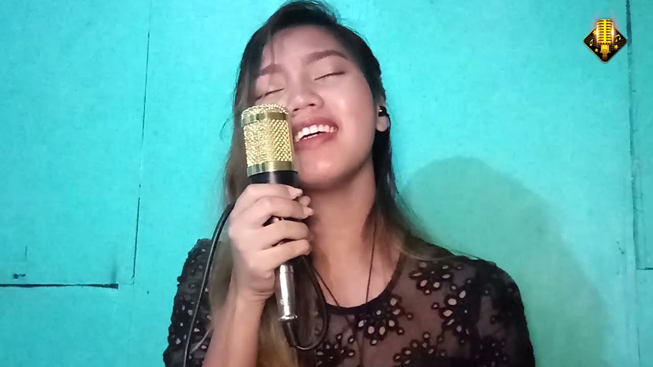 Margie Monicit sings 