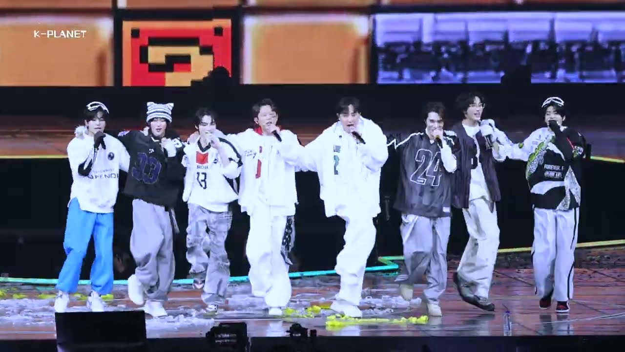 【2025 SMTOWN LIVE】KANGTA, TONY, XIAOJUN, HENDERY, WONBIN, ANTON, SION, YUSHI '행복' 4K Fancam 직캠 0111