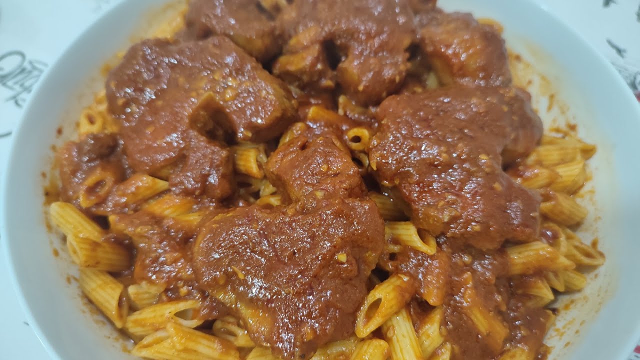 مقرونة بالسفن (حوت)