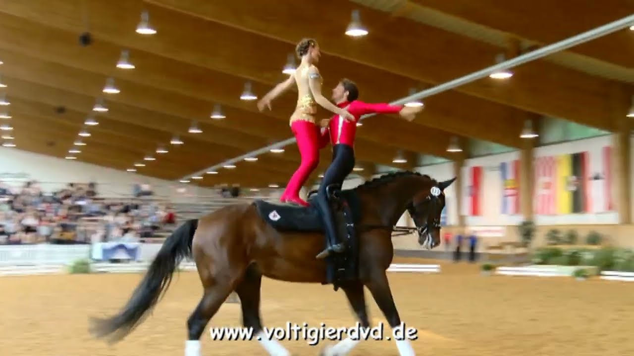 Julian Kögl - Ronja Kähler - Doppel 01 - DJM Voltigieren München 2018