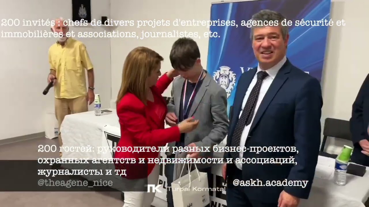 remise m&eacute;daille FFBoxe &agrave; Magomed ASKHAPOV de Theagene Nice