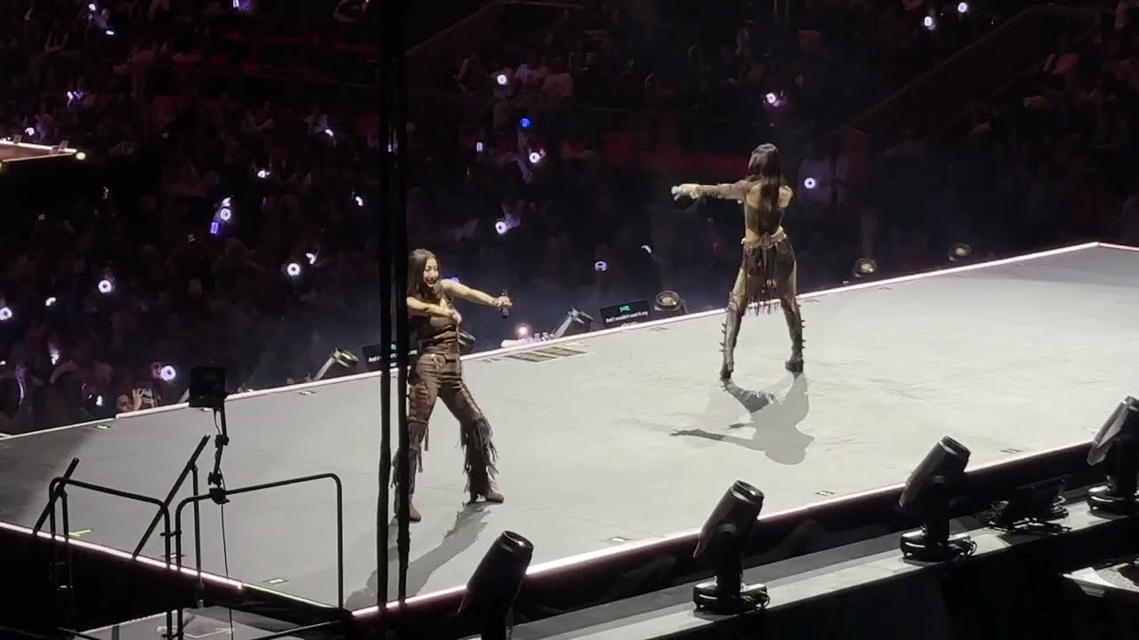 TWICE (MARS + I GOT YOU + THE FEELS) - TWICE “THIS IS FOR” World Tour New York [4K]