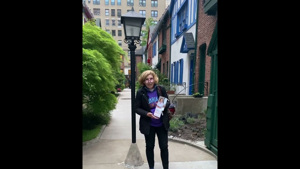Maria Danzilo visits Historic &ldquo;Pomander Walk&rdquo; neighborhood in UWS 5 8 21