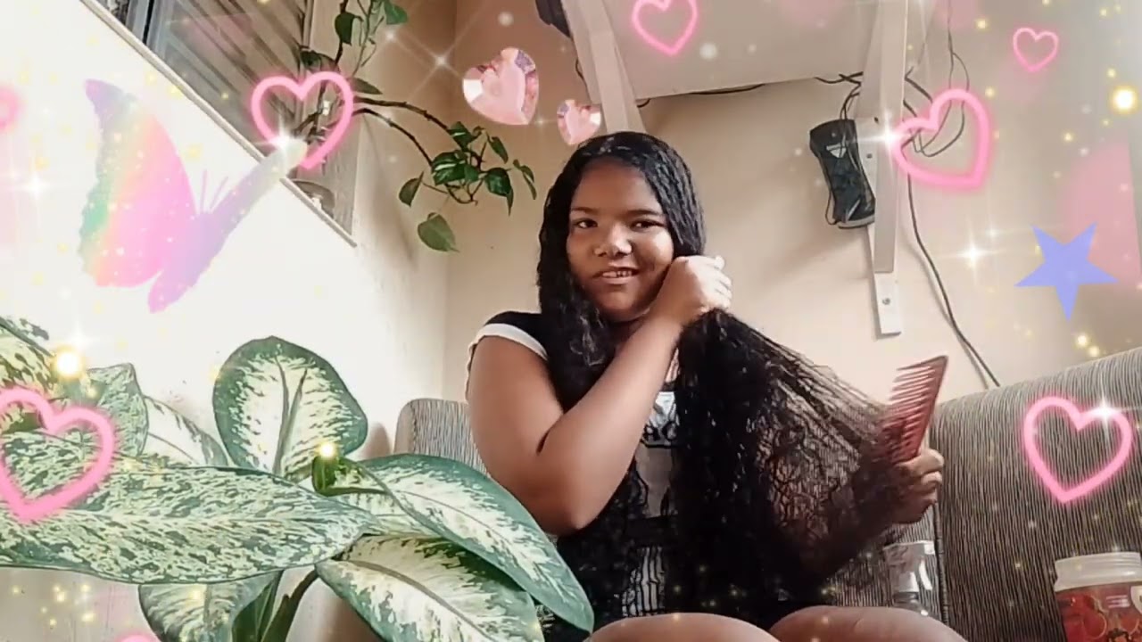 Ensinando como cuidar do cabelo cacheado 