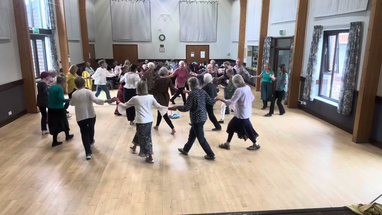 PERFECT (Circle Dance) @ Oving UK. with Ira Weisburd