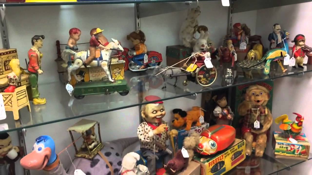 Amazing vintage tin litho and battery toy collection just in at Gannon's Antiques