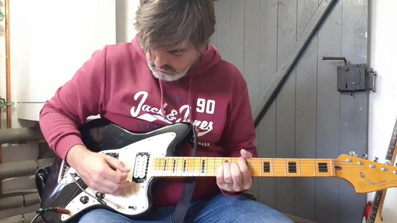 Fender Modern Player Jazzmaster Review - Sound Comparison to Squier J. Mascis Deluxe Jazzmaster