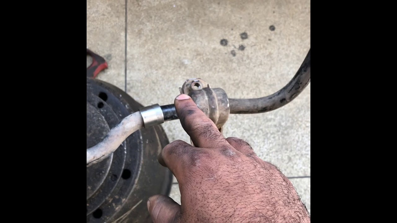 solução Fiat toro problema na barra estabilizadora fastando para o lado do pneu e Causando barulho
