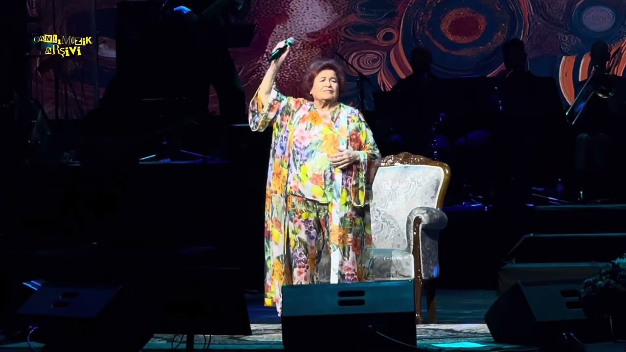 Selda Bağcan Harbiye Açıkhava Sahnesi 2025 / Neşet Ertaş Ah Yalan Dünya Performansı
