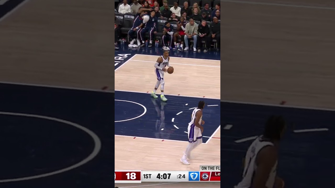 Kawhi Leonard with 31 PTS vs Kings