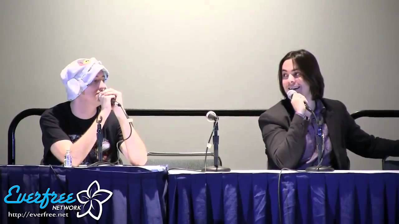 HotDiggedyDemon - What is your cosplay, first of all?