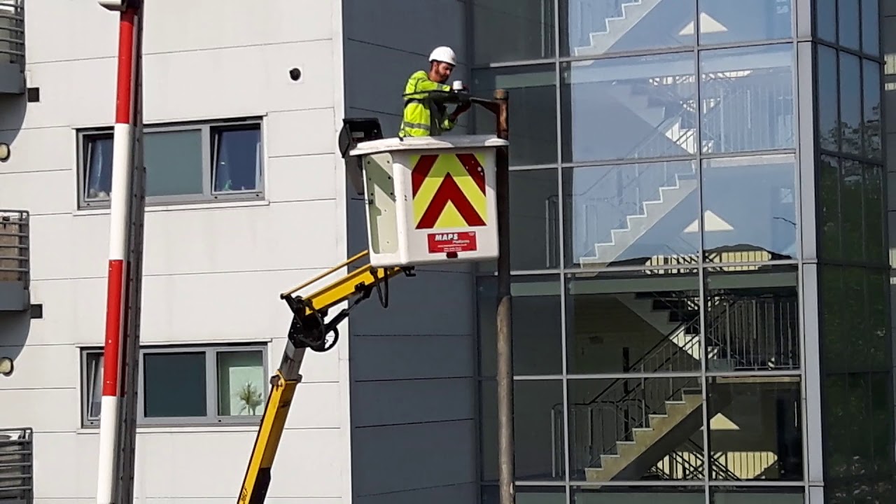 Streetlighting Lantern being Changed over, (SOX to LED).