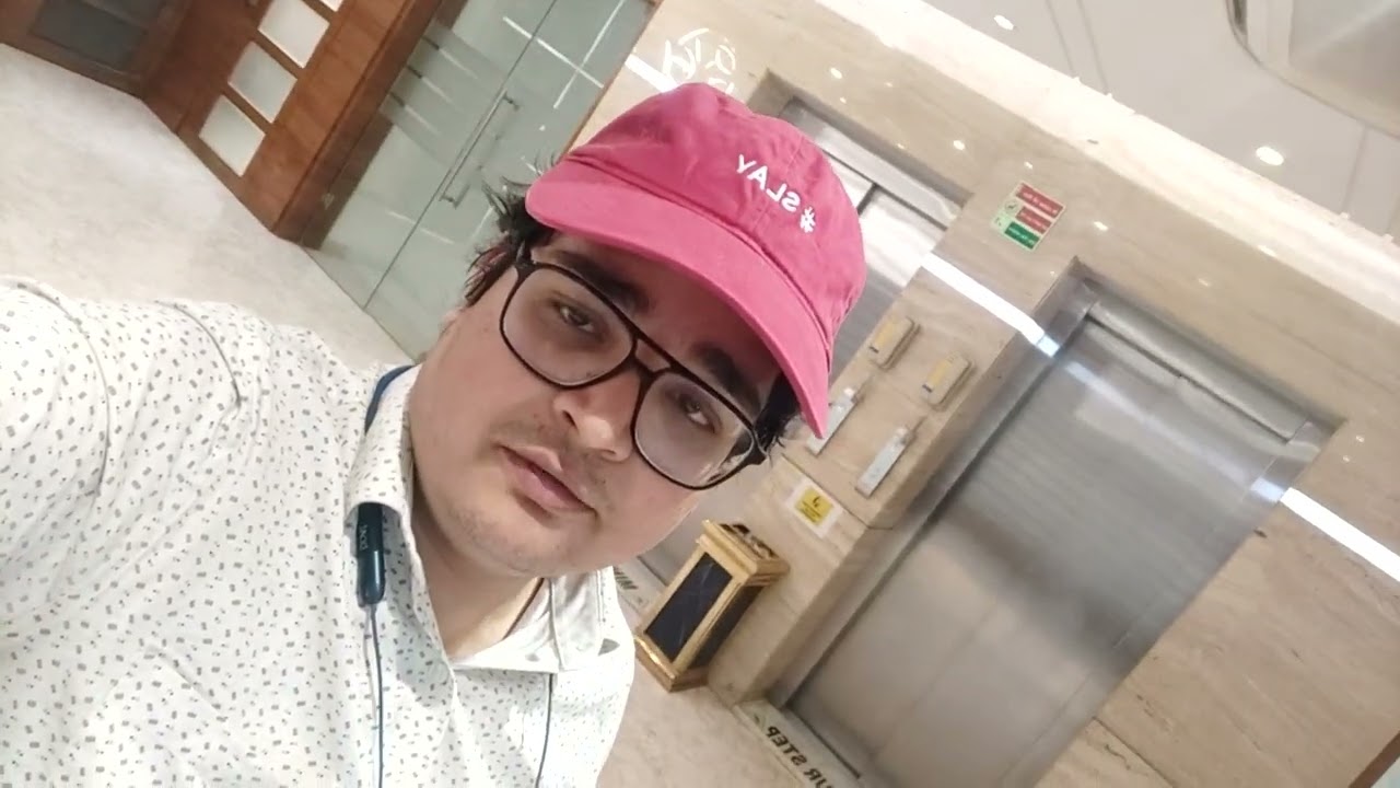 GUJARAT TRIP DAY 1 || REACHING AMHEDABAD AND ROAMING AROUND