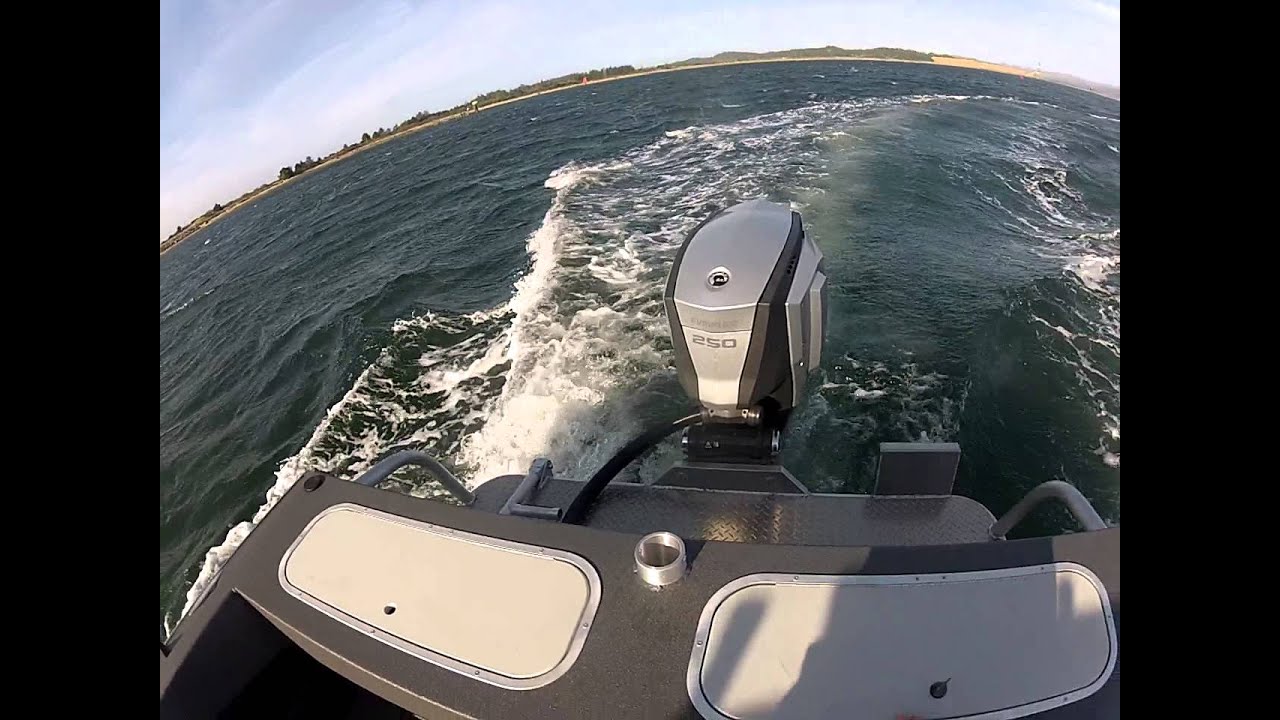 Edge Marine 24' Sport OS w/ Evinrude E250 G2