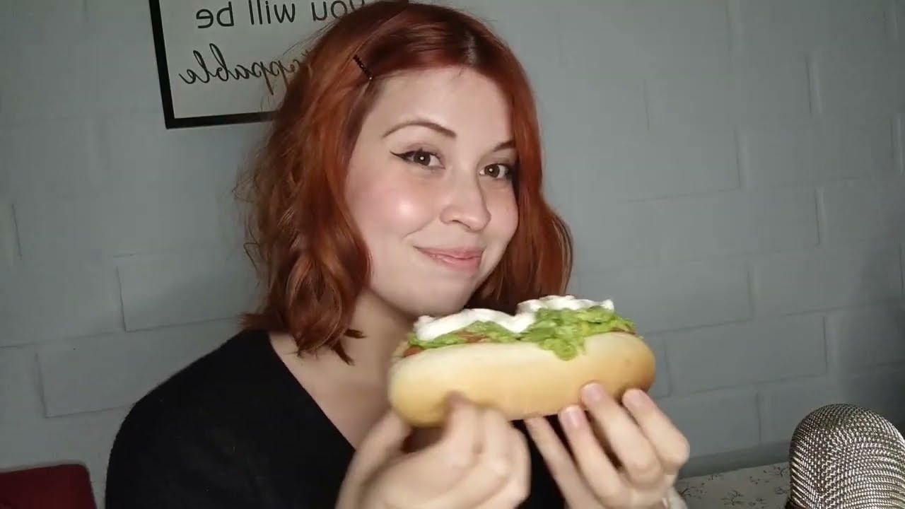 Asmr comiendo completo y hablandóte de mi vida 💅