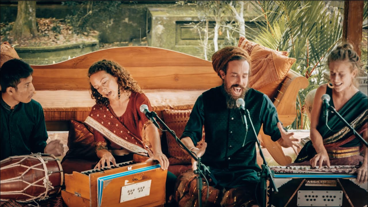 Singing in Devotion for the Beloved - Sanvaria by Sufi Soul