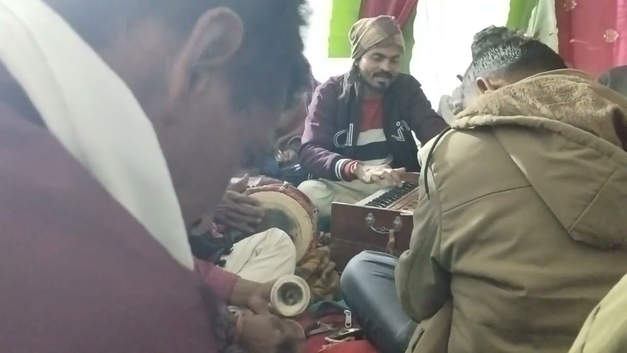 आज मारा मदारियां मा रंग बरसे परेम बरसे भैया राम राम रे 🙏 भजन देसी आदिवासी भगत 🙏