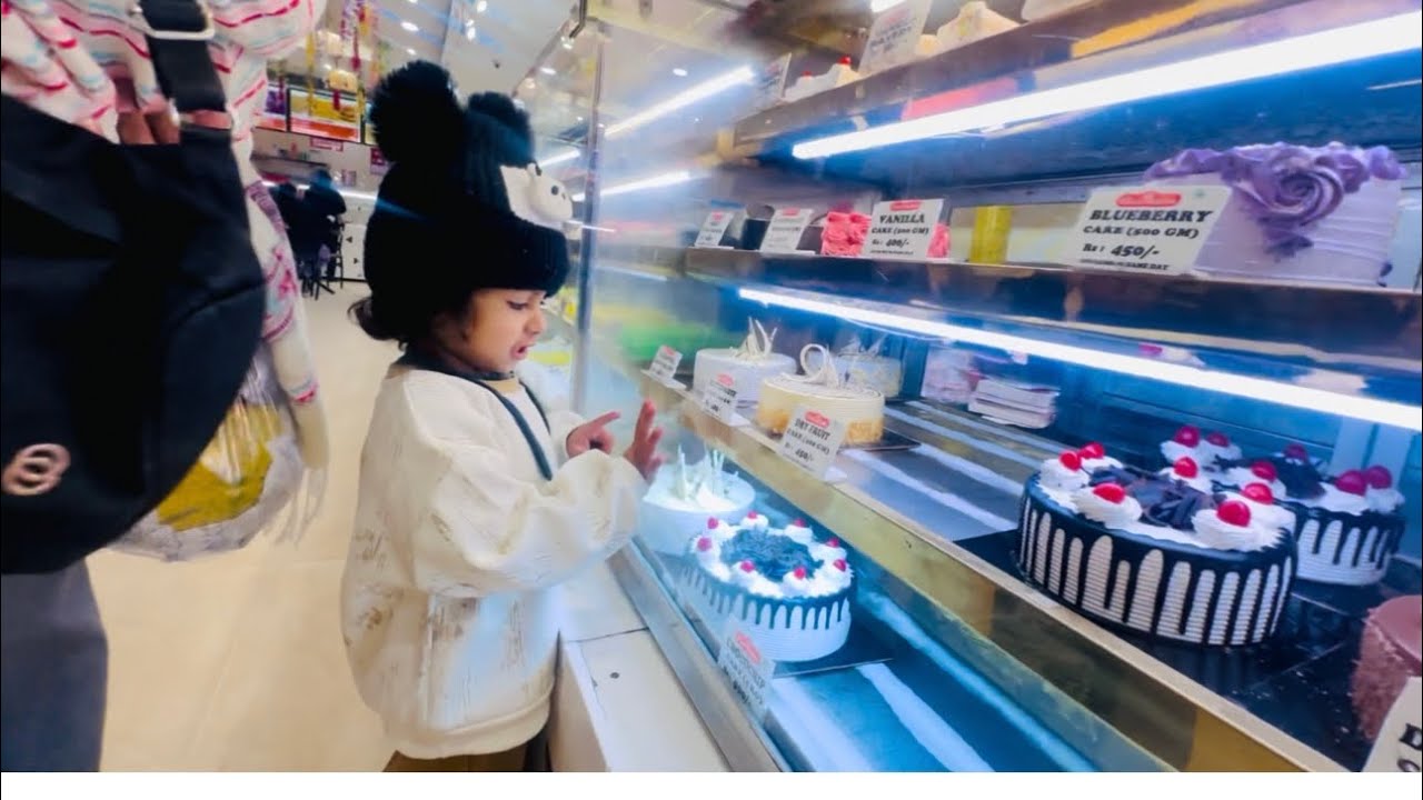 Aj to kanvi ne ye kis chiz ki zid kar di#kanvi#triyansh#shivansh#video#vlogs#Pastry#￼