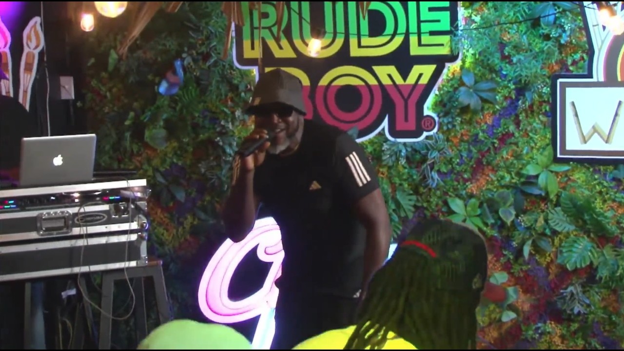 A Team Fridayze - Young Roots (Mr Spexx)