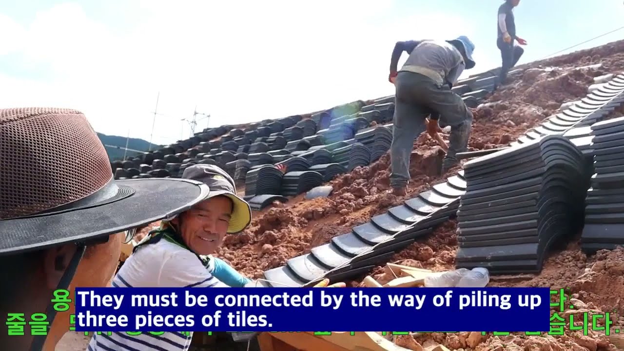 the full course of Korean traditional house Roof-tile Construction work한옥 전통 지붕 기와 공사 전 과정