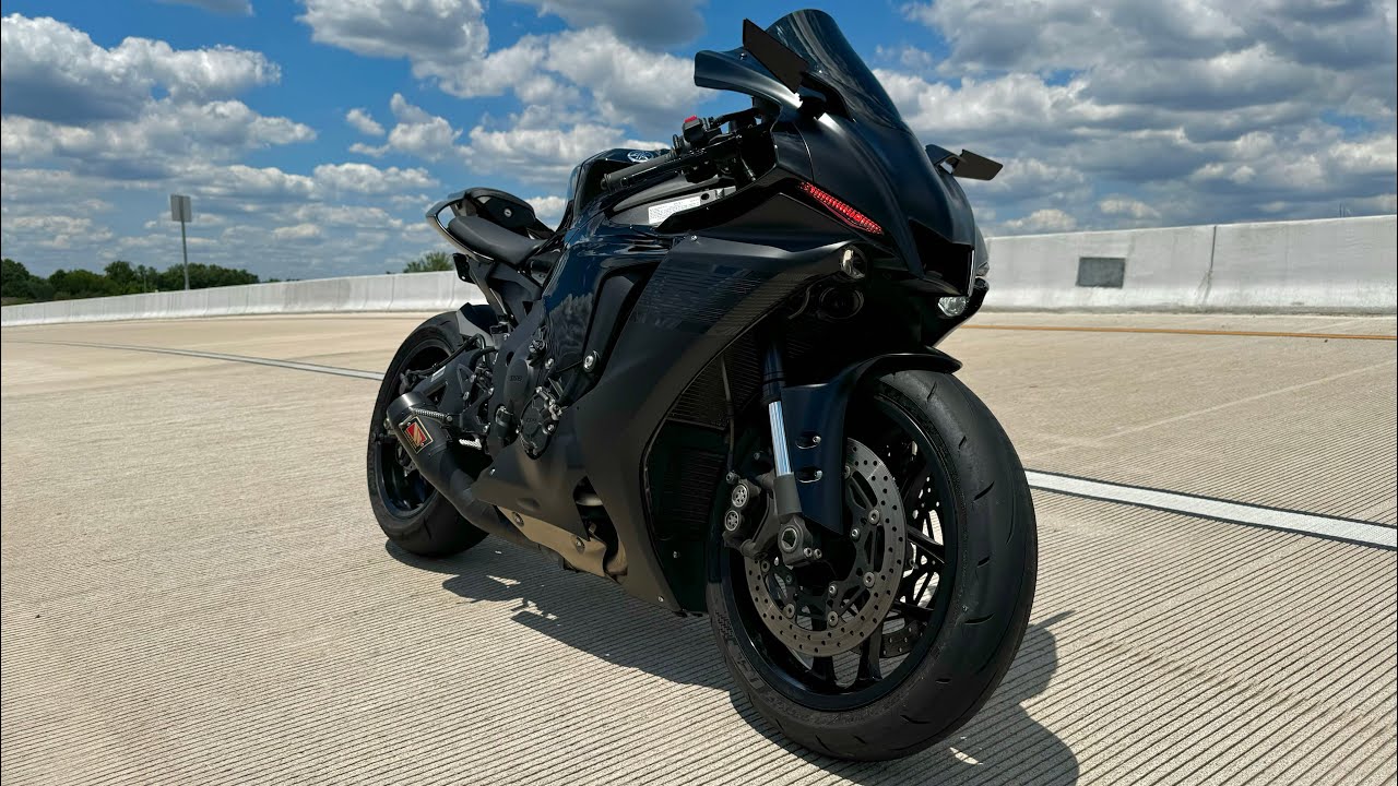 First Day with my New 2021 Yamaha R1!! In Depth Look and Mods