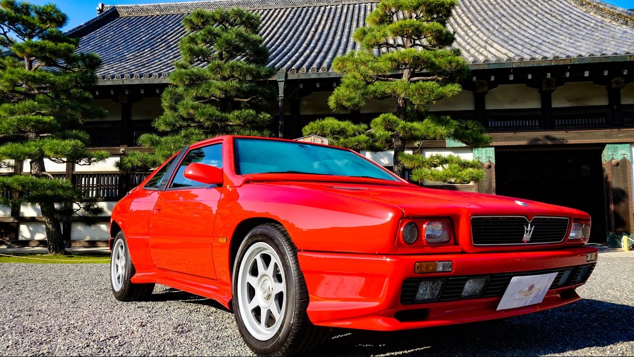 (4K)MASERATI SHAMAL classic car 1994 - マセラティ シャマル 二条城と名車の競演