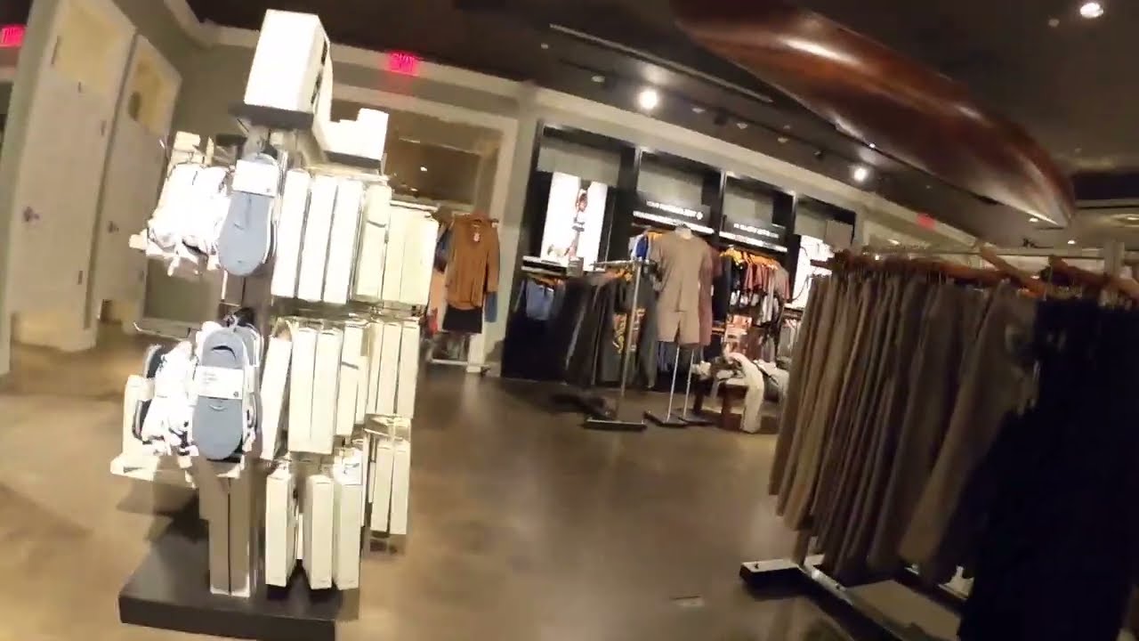 [Shopping in CA] Abercrombie & Fitch at Cerritos Mall in Cerritos, CA