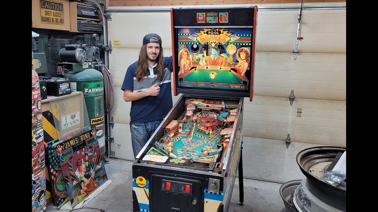 New pinball project in the Grasley Garage! 1990 Williams Pool Sharks!