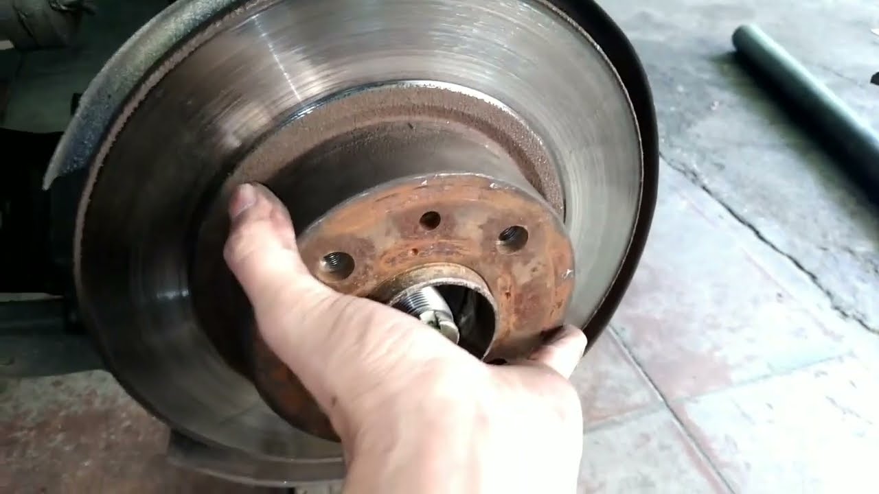 trocando o cubo de roda traseiro do Tempra