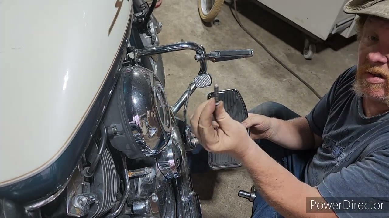 Yamaha V Star 650 Floor Boards Installation