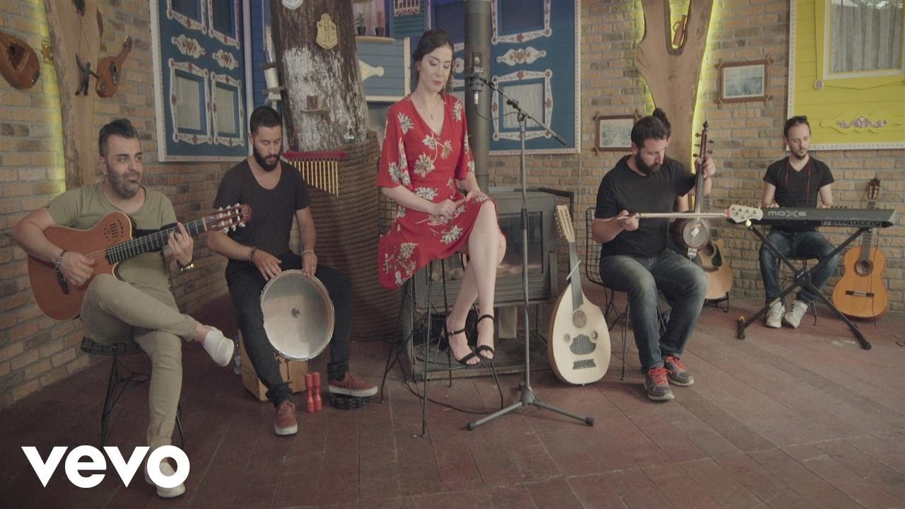 Ezgi Eyuboglu - Gaybana Sevdaluk (Akustik)